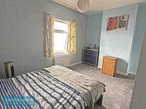 Bedroom- click for photo gallery